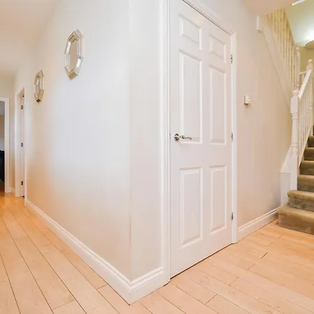 Grey Towers Stables 3 Bedroom Set In Private Grounds * مدليسبره