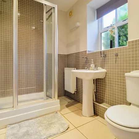 Grey Towers Stables 3 Bedroom Set In Private Grounds *