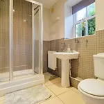 Grey Towers Stables 3 Bedroom Set In Private Grounds *